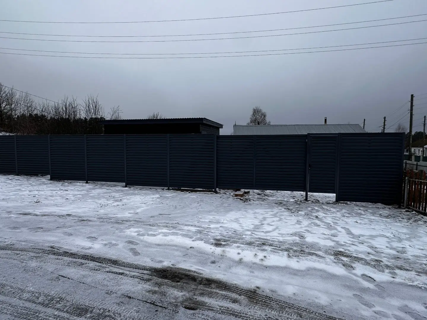 Забор-жалюзи из ламелей Хай-Тек 20м RAL7024/7024 Серый Графит двусторонний МАТТЕ фото 1 в Рязани