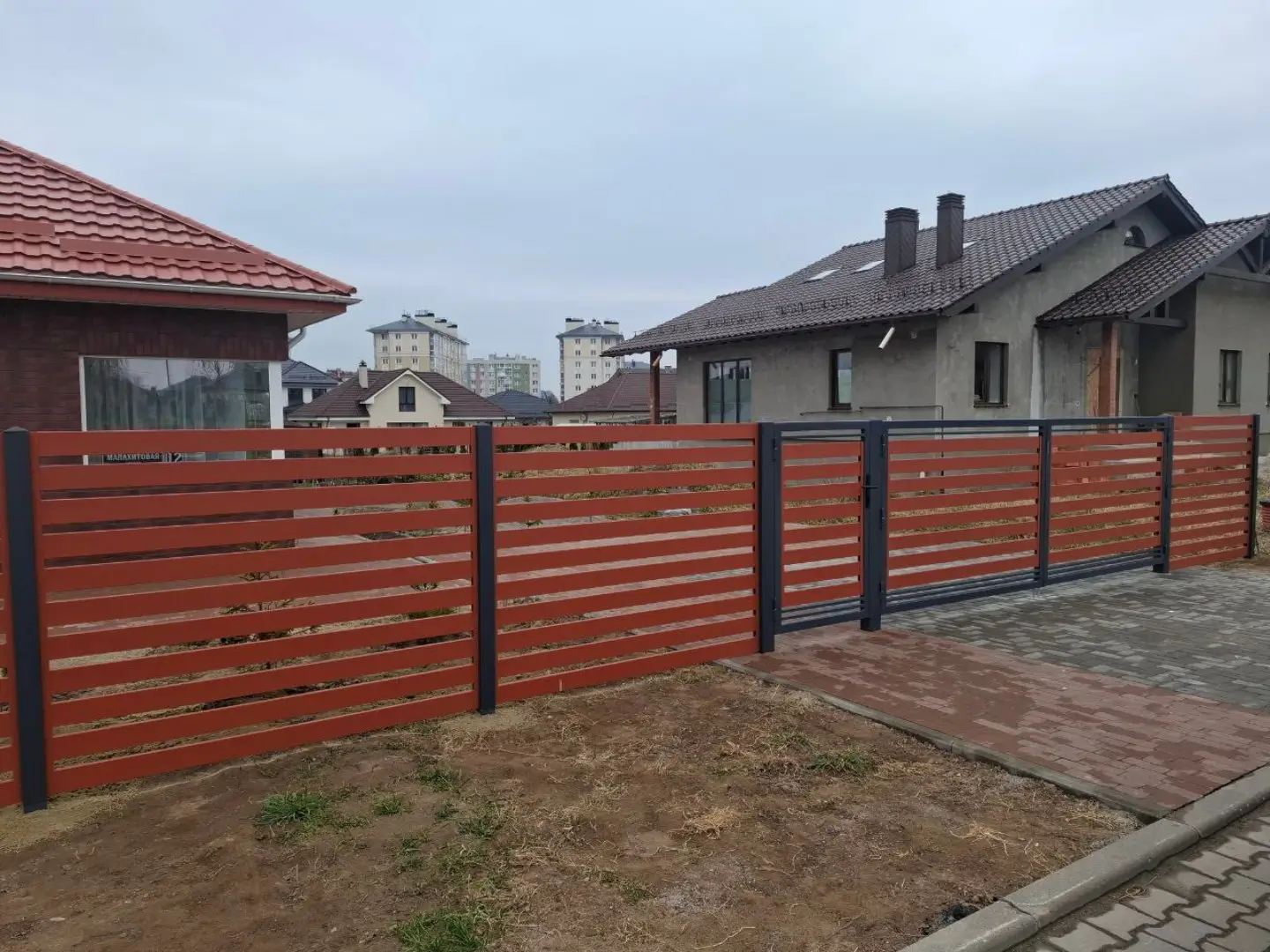 Забор-ранчо из металлопланкена 18м RAL8004 Терракотовый в Рязани